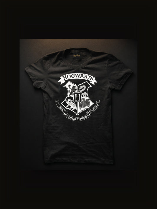 Hogwarts T-Shirt (Black)